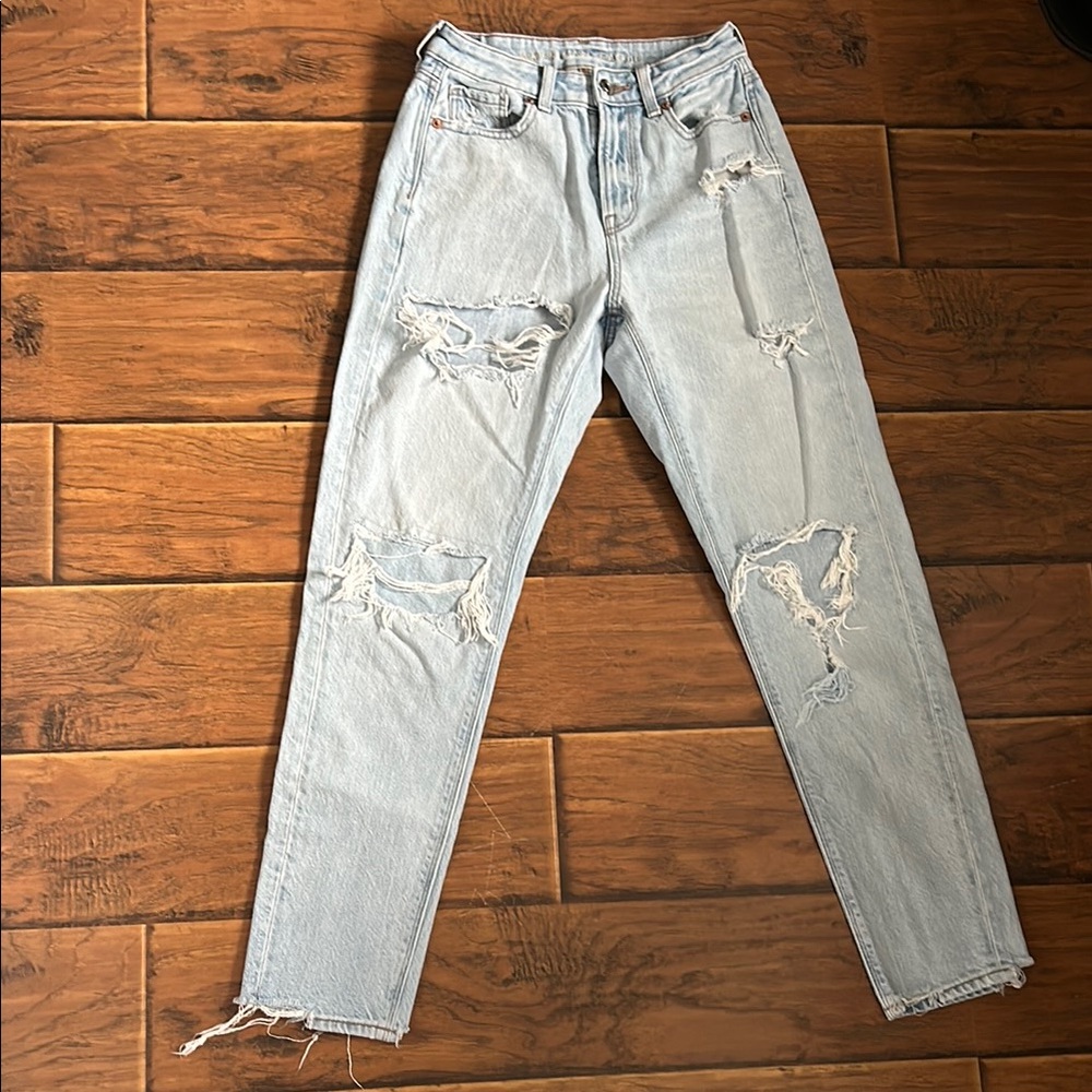 Light Blue Distressed Women's Jeans - AMERICAN EAGLE